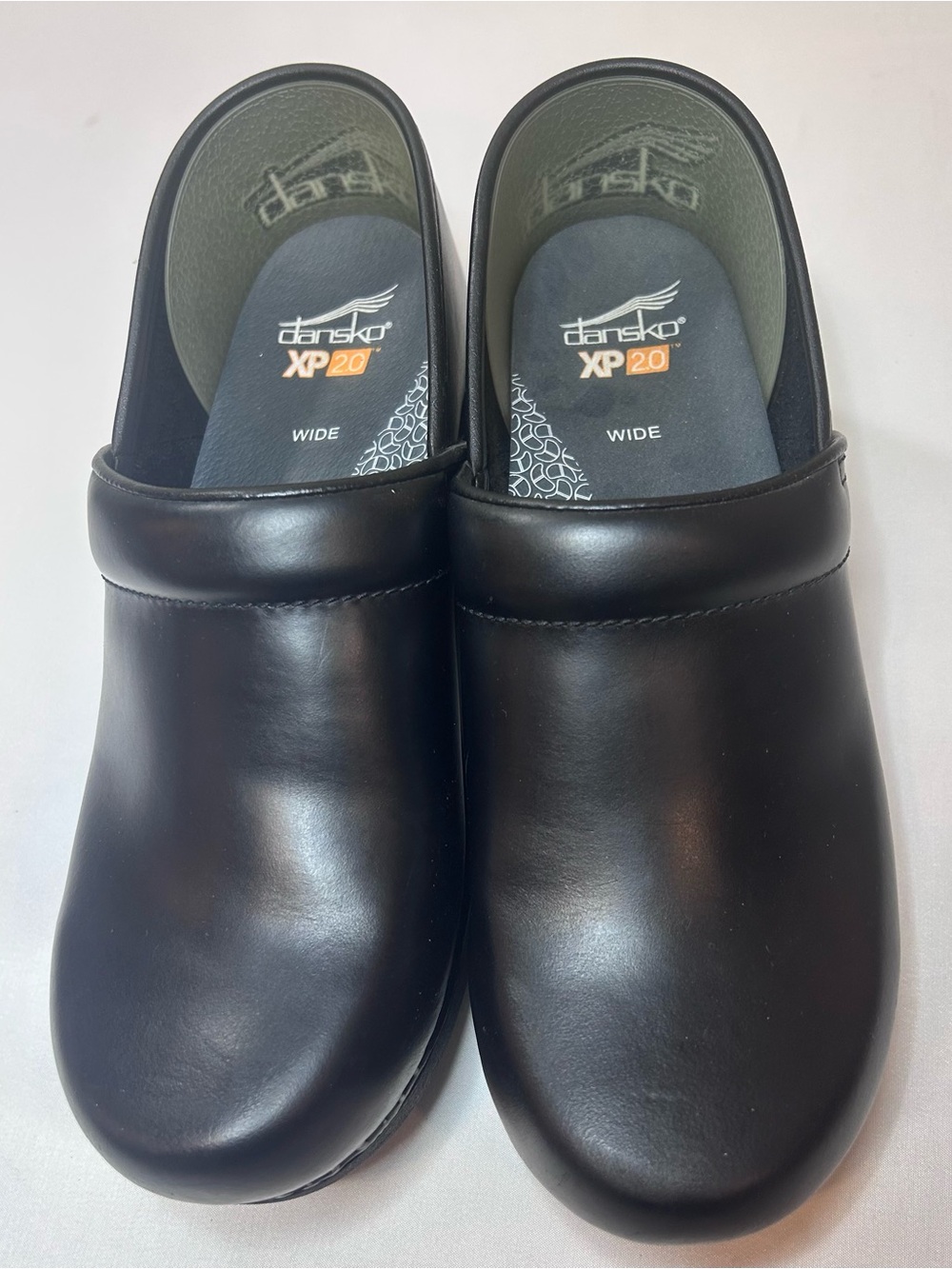 Dansko women’s Pro XP 2.0 Professional Clogs Matte Black Size 40 Wide NWOT
